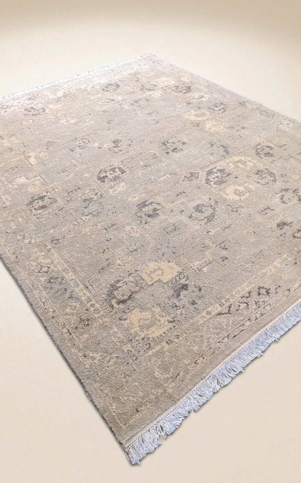 Aura Hand Knotted Rug Sample - 30 x 30 cm