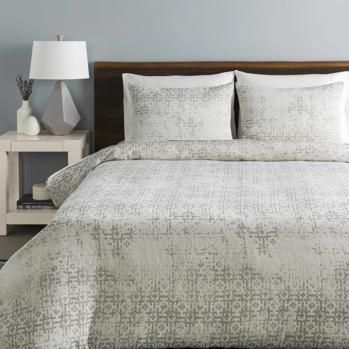 The Stradbally Bedding Set With Pillows